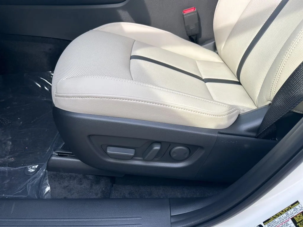 New 2026 Rhodium White Premium Mazda 3.3 Turbo Preferred image 15