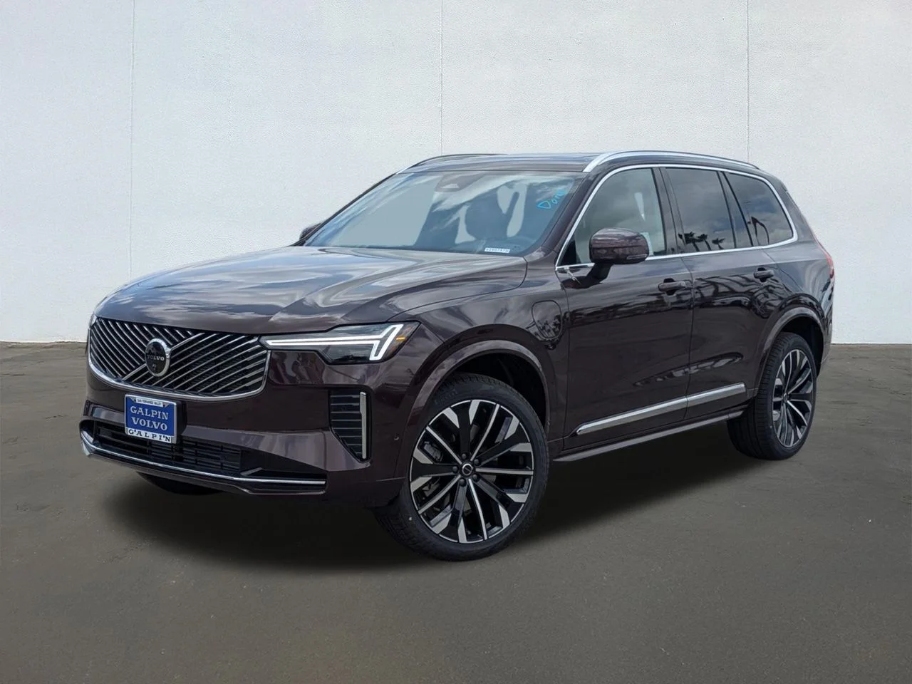 2026 Volvo XC90 T8 Recharge Plus Bright 7-Seat 4WD's photo