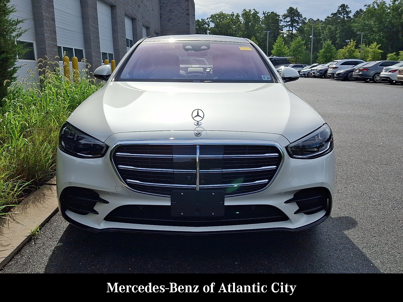 Used 2021 designo Diamond White Mercedes-Benz 4MATIC® image 2