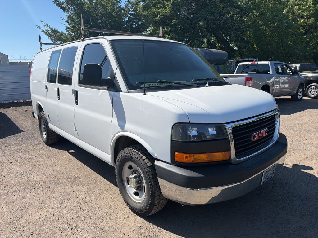 2016 GMC Savana 2500's photo