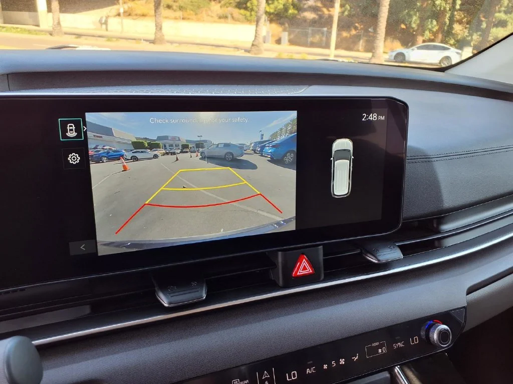 2025 Kia Carnival EX - Photo 27