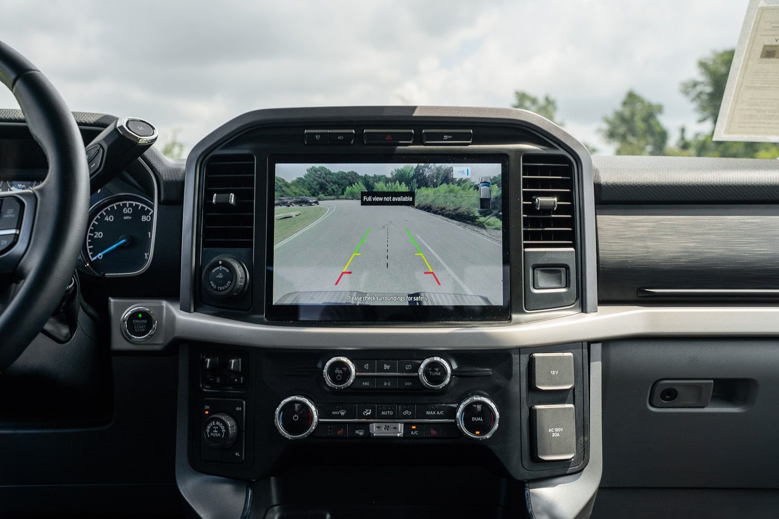 Used 2023 Gray Ford XLT image 31