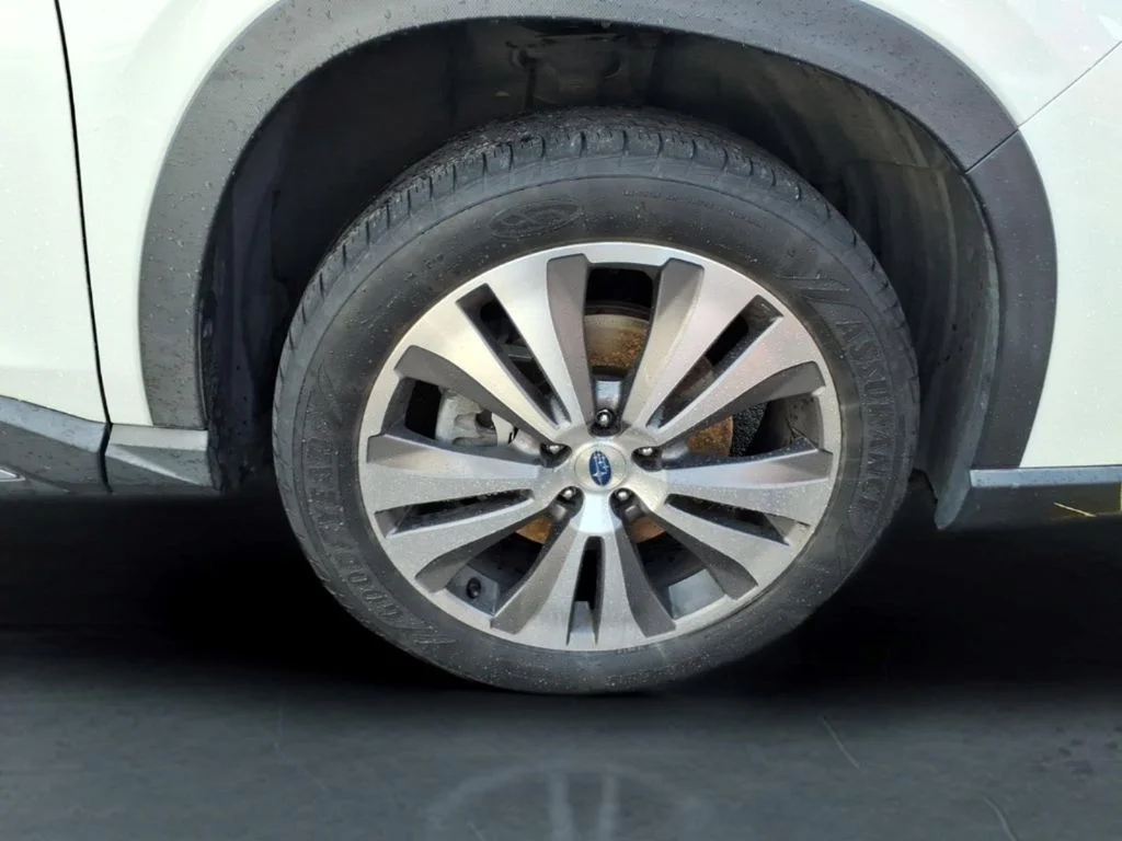 Used 2021 White Subaru Limited image 5