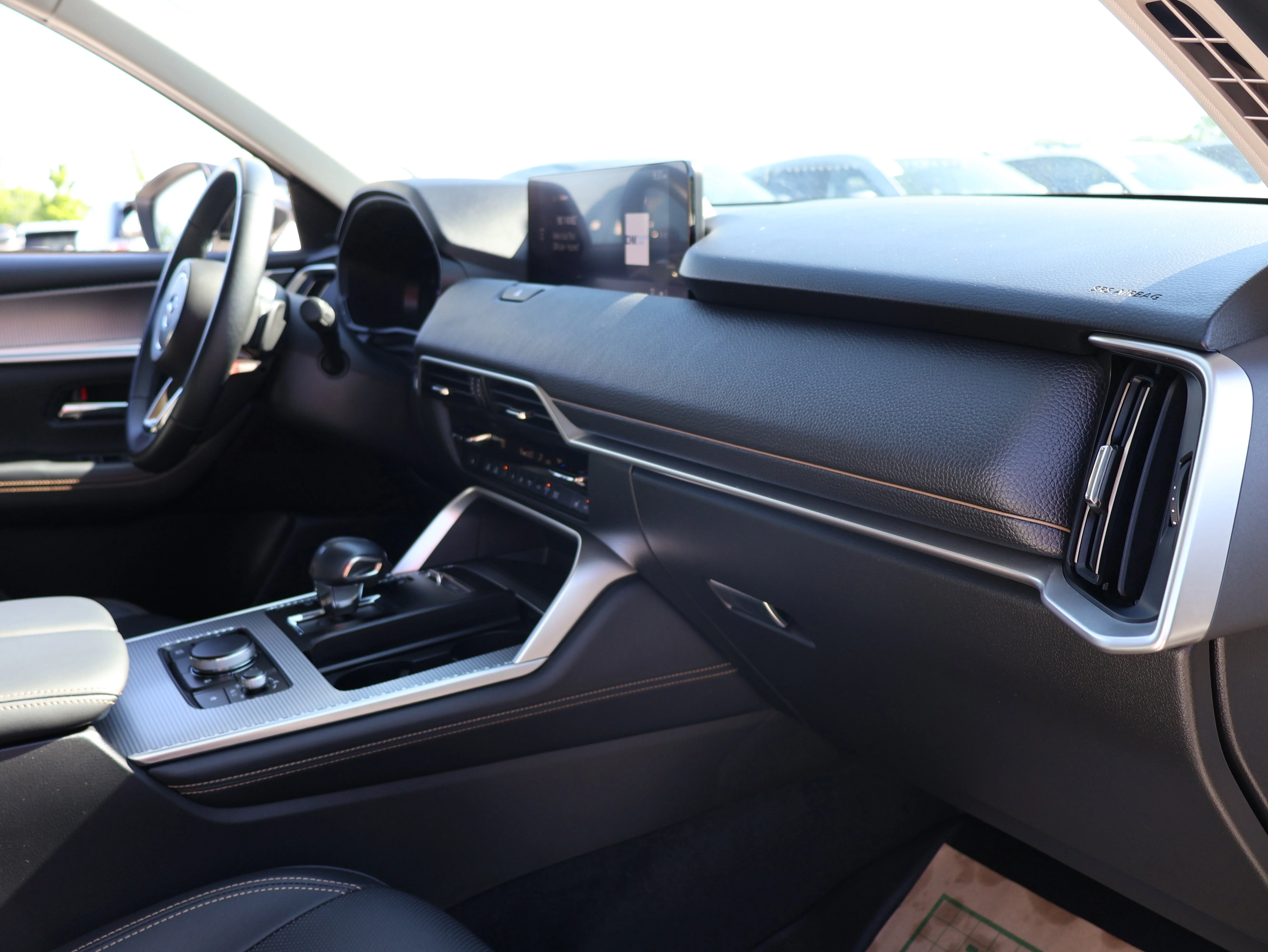 2025 Mazda CX-70 Premium Package - Photo 9