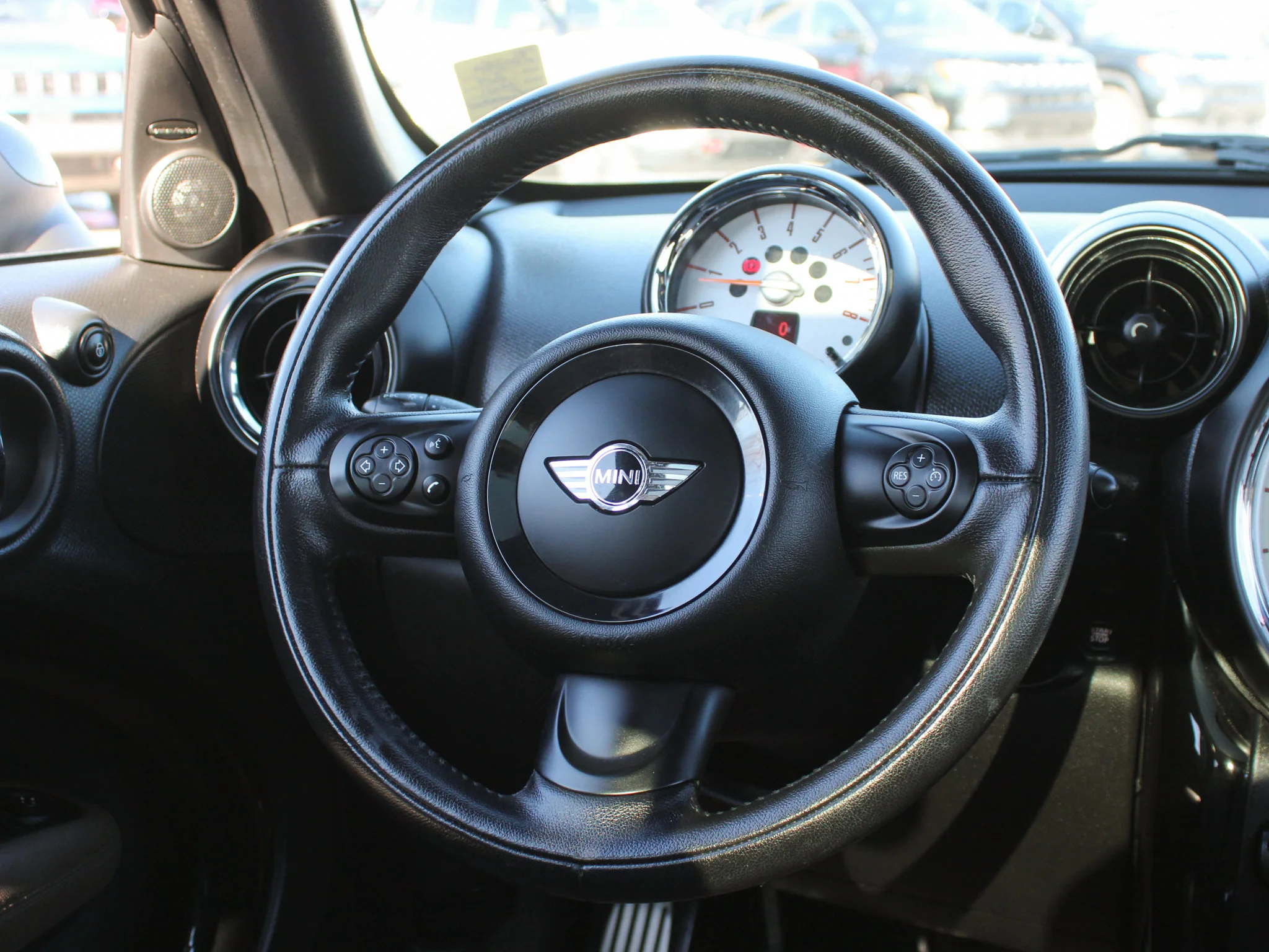 Used 2014  MINI S * AWD | Manual | Harman/Kardon | Heated Seats | Dual-Pane Sunroof image 5