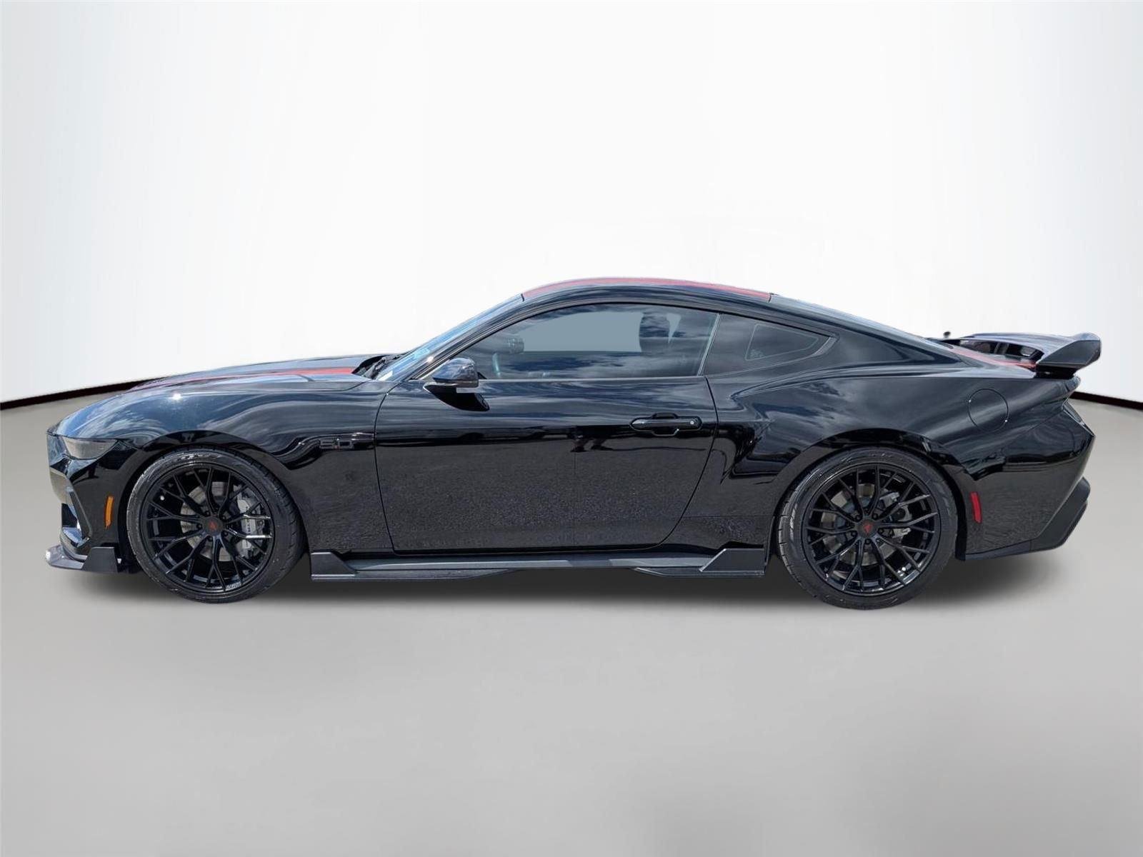 Used 2025 Shadow Black Ford GT Premium image 8