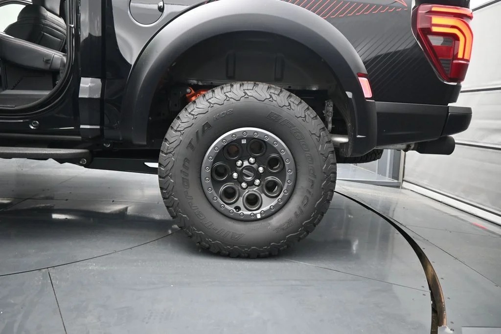 New 2026 Agate Black Metallic Ford Raptor image 23