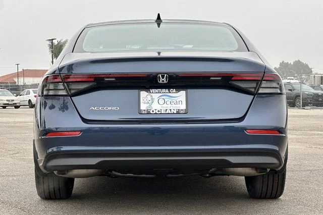 New 2026 Canyon River Blue Metallic Honda SE image 5