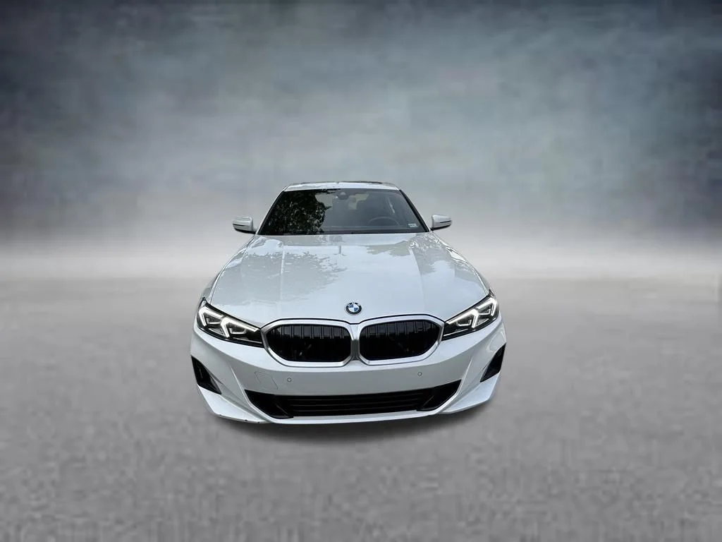 Used 2025 White BMW 330i image 2