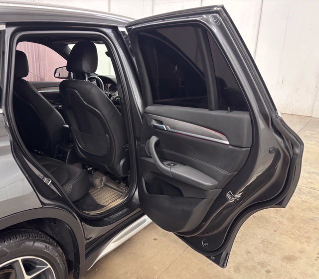 Used 2017 Gray BMW xDrive28i image 19