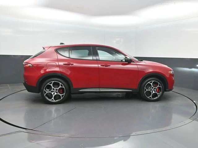 Used 2024 Red Alfa Romeo Veloce image 32