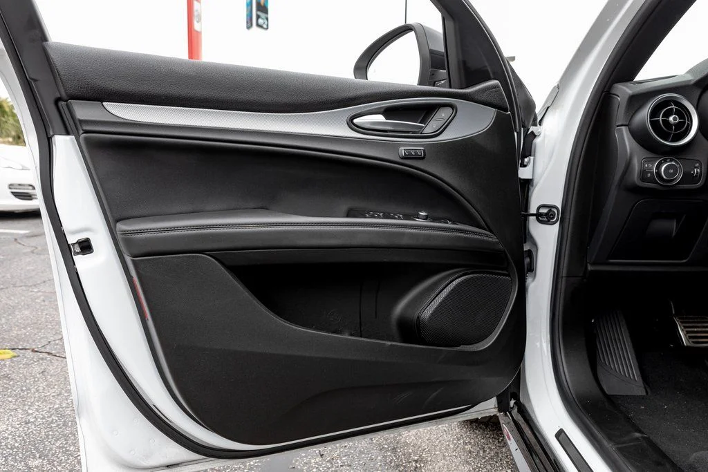 2024 Alfa Romeo Stelvio Veloce - Photo 21