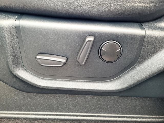 Used 2021 White Ford Lariat image 11