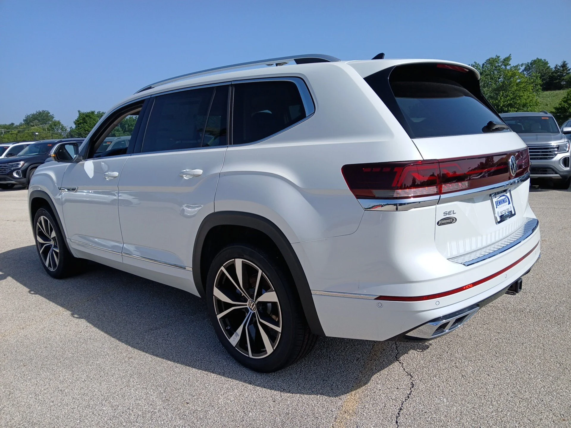 New 2026 Opal White Pearl Volkswagen 2.0T SEL Premium R-Line image 5