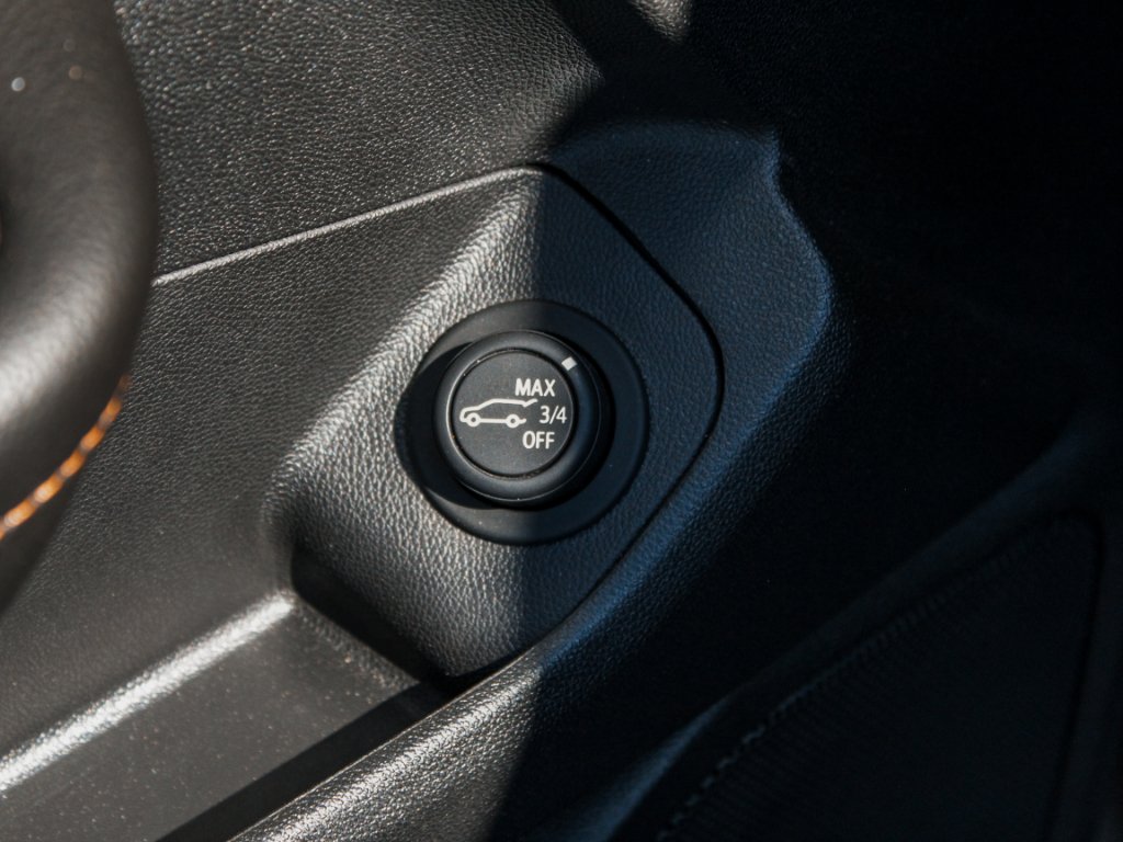 Used 2020 Satin Steel Metallic GMC SLT image 12