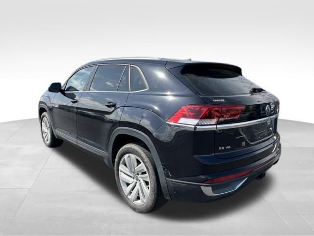 Used 2023 Deep Black Volkswagen 3.6L V6 SE w/Technology image 4