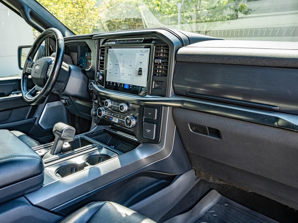 Used 2024 Agate Black Metallic Ford Lariat image 44