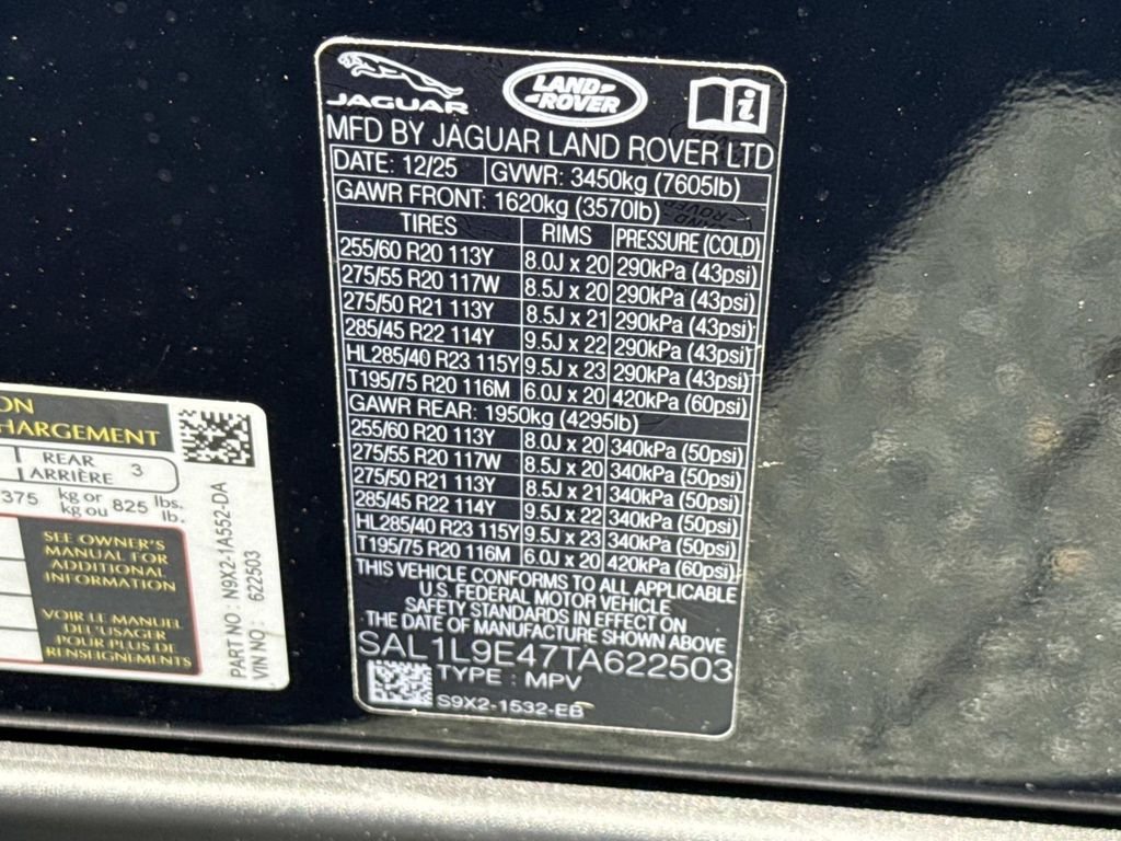 New 2026 Constellation Blue Ultra Metallic Gloss Land Rover Dynamic SE image 29