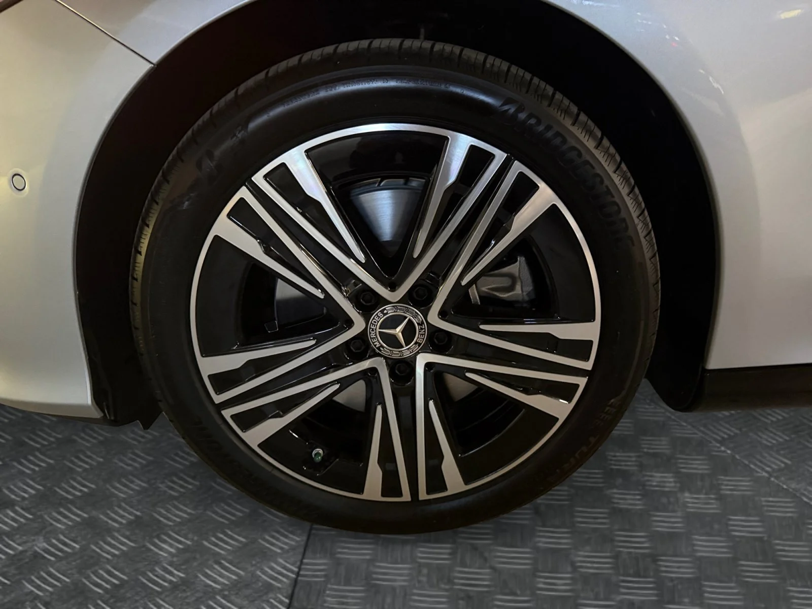 New 2027 Silver Metallic Mercedes-Benz CLA 350 Electric image 9