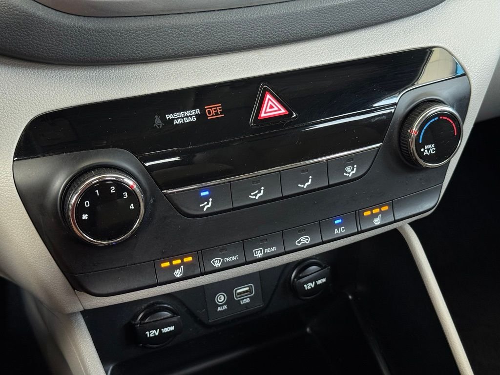 Used 2018 Silver Hyundai SEL image 31