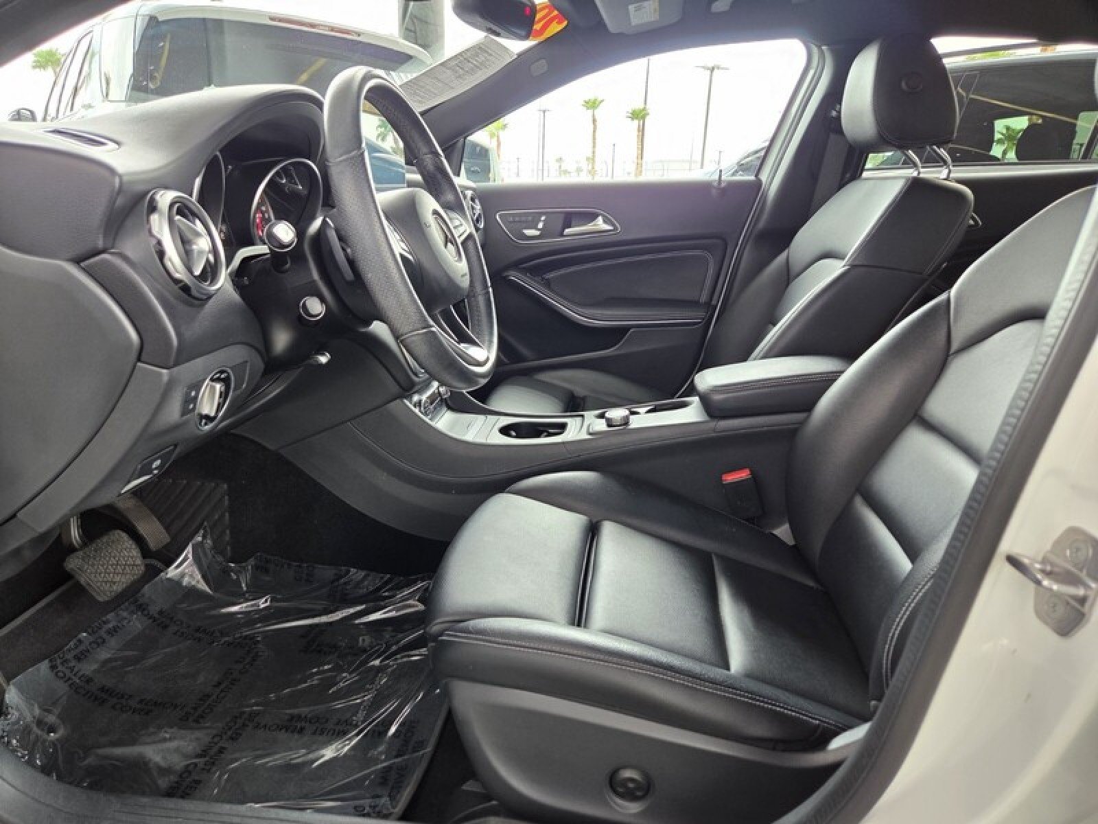 Used 2020 Polar White Mercedes-Benz GLA 250 image 13