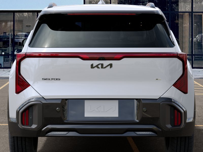 New 2027 Snow White Pearl Kia X-Line S image 13