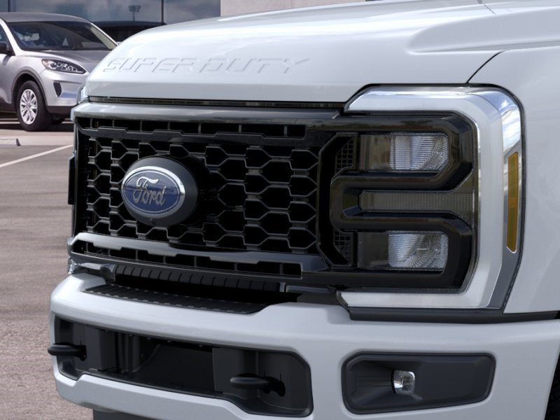 New 2026 Oxford White Ford XL image 18