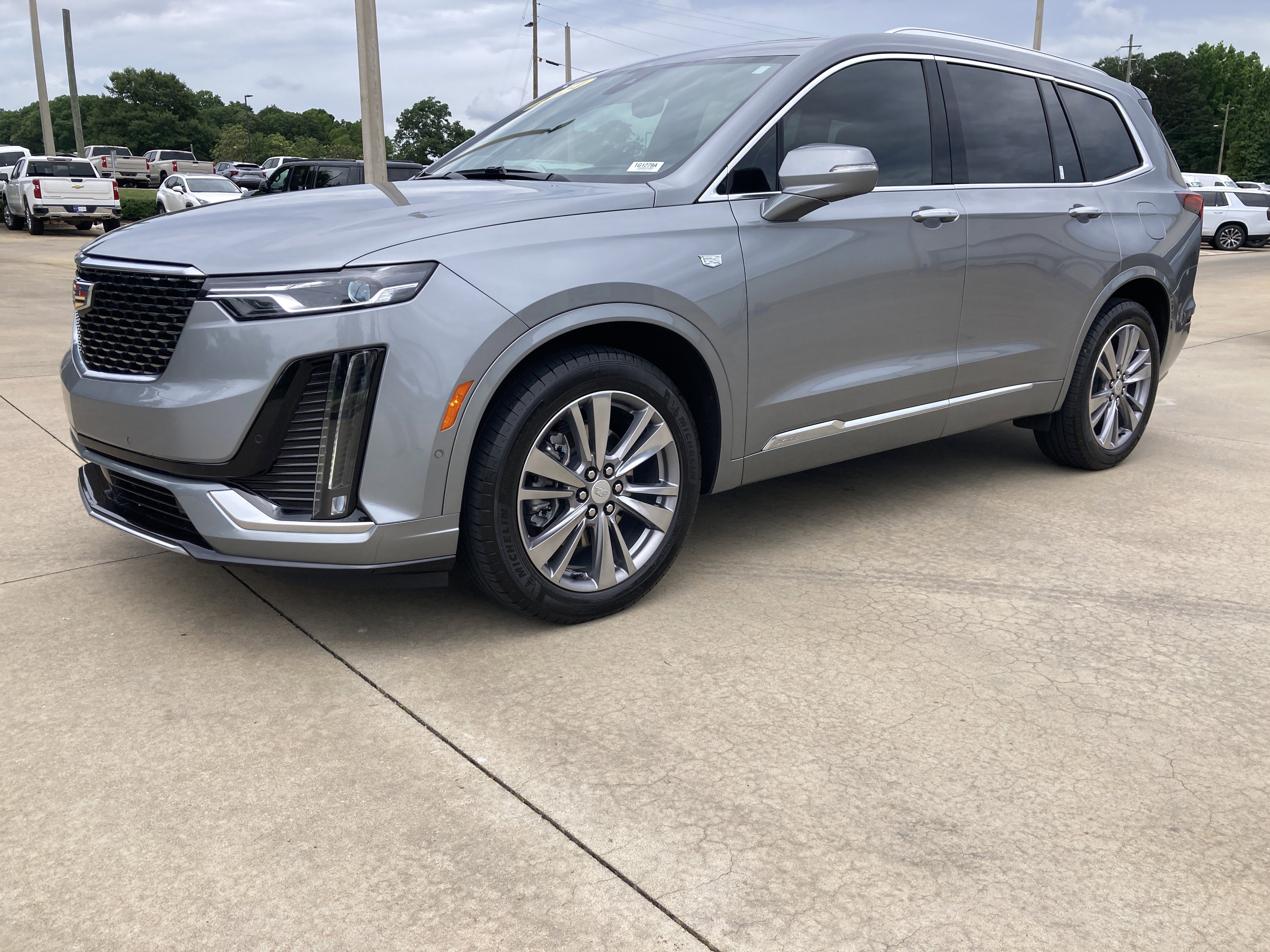 2024 Cadillac XT6 Premium Luxury Auto's photo