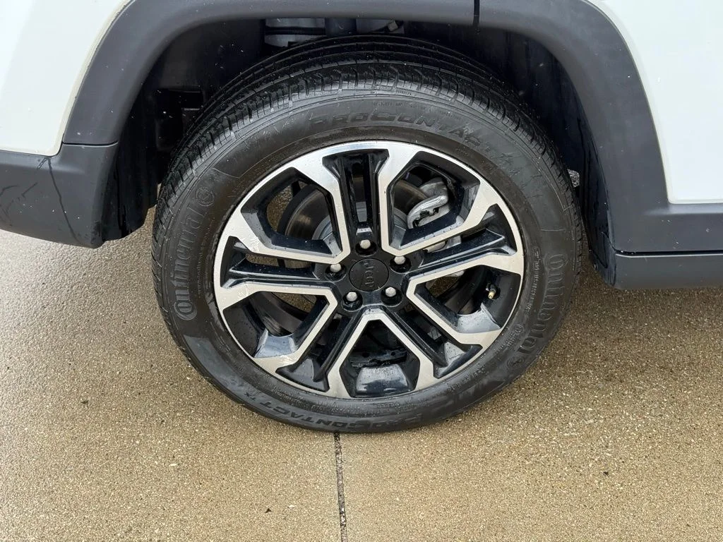 Used 2023 White Jeep Limited image 10