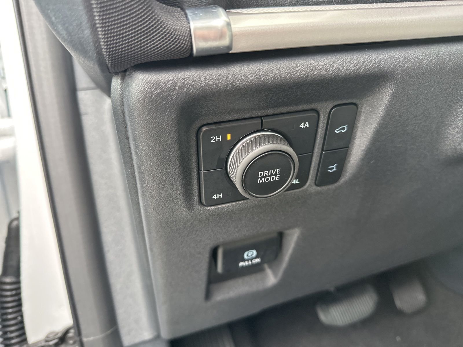 Used 2025 White Ford Active image 20