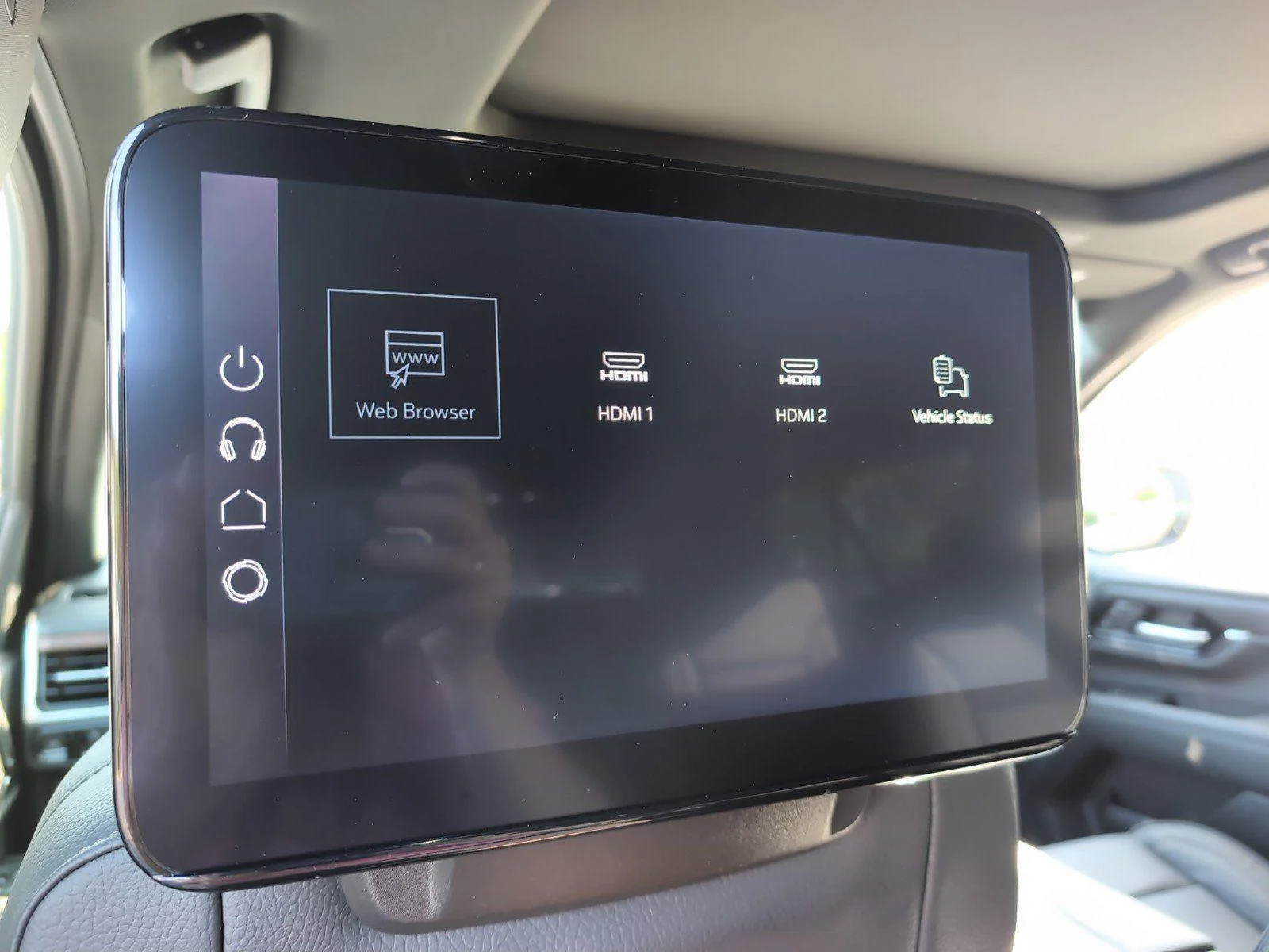 New 2026 Sterling Metallic GMC Denali image 38