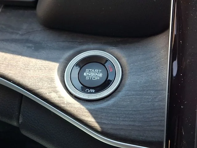 Used 2022 Black Jeep Limited image 26