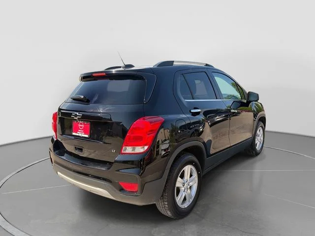 Used 2019 Black Chevrolet LT image 4