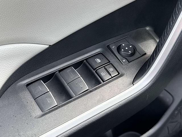 Used 2023  Toyota XLE image 27