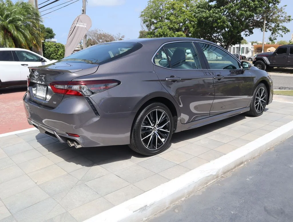 Used 2024 Gray Toyota SE image 5
