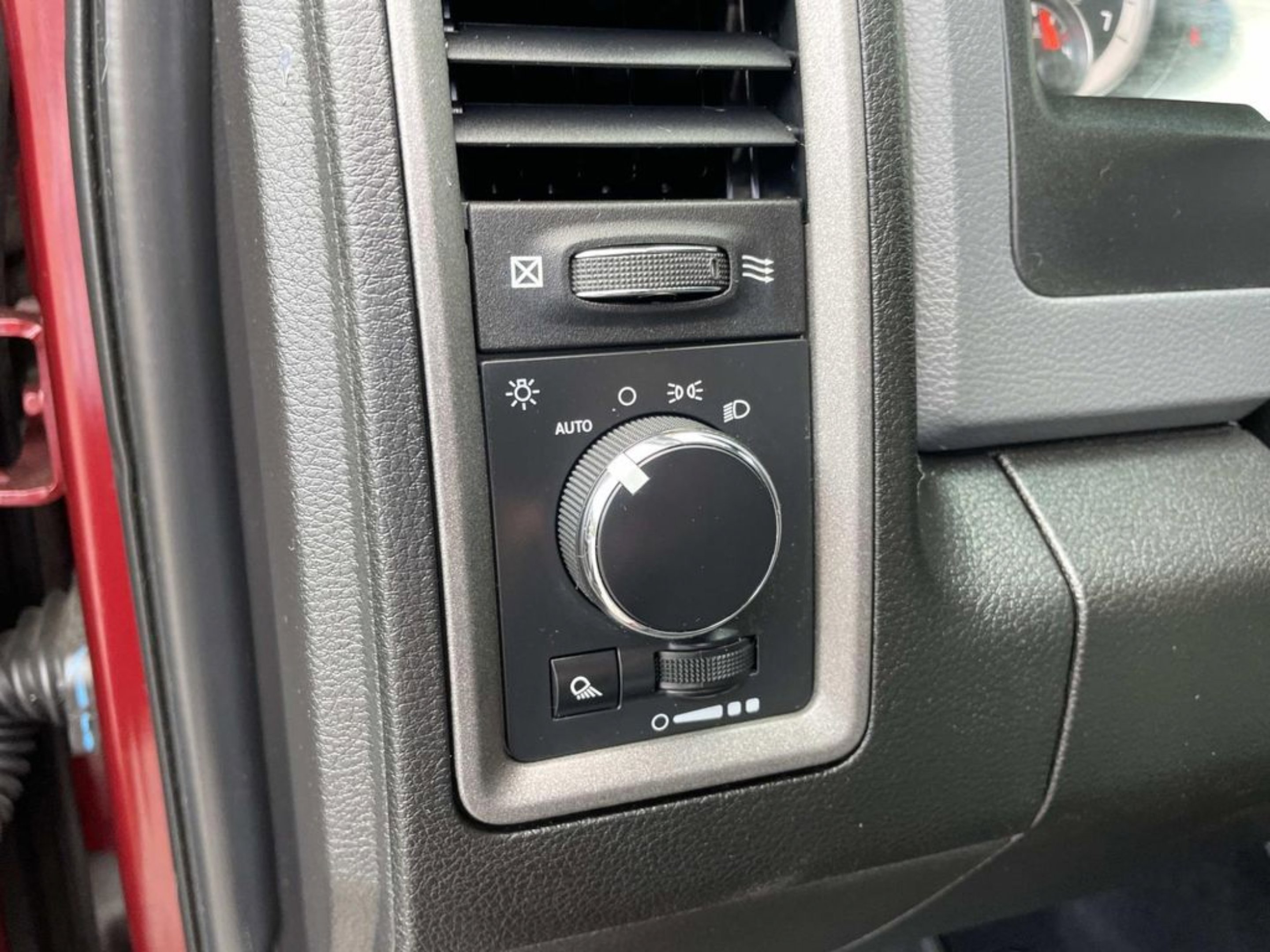 Used 2019 Red Ram Tradesman image 25