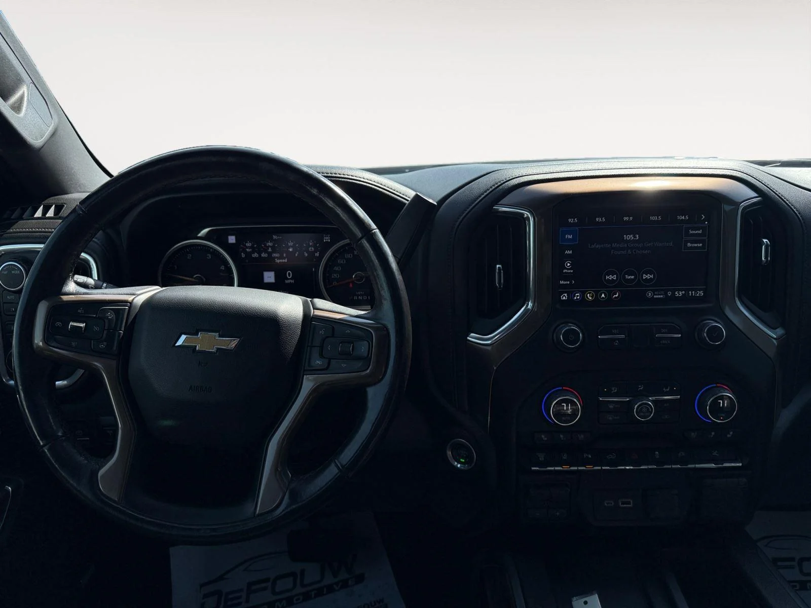 Used 2022 Summit White Chevrolet High Country image 13