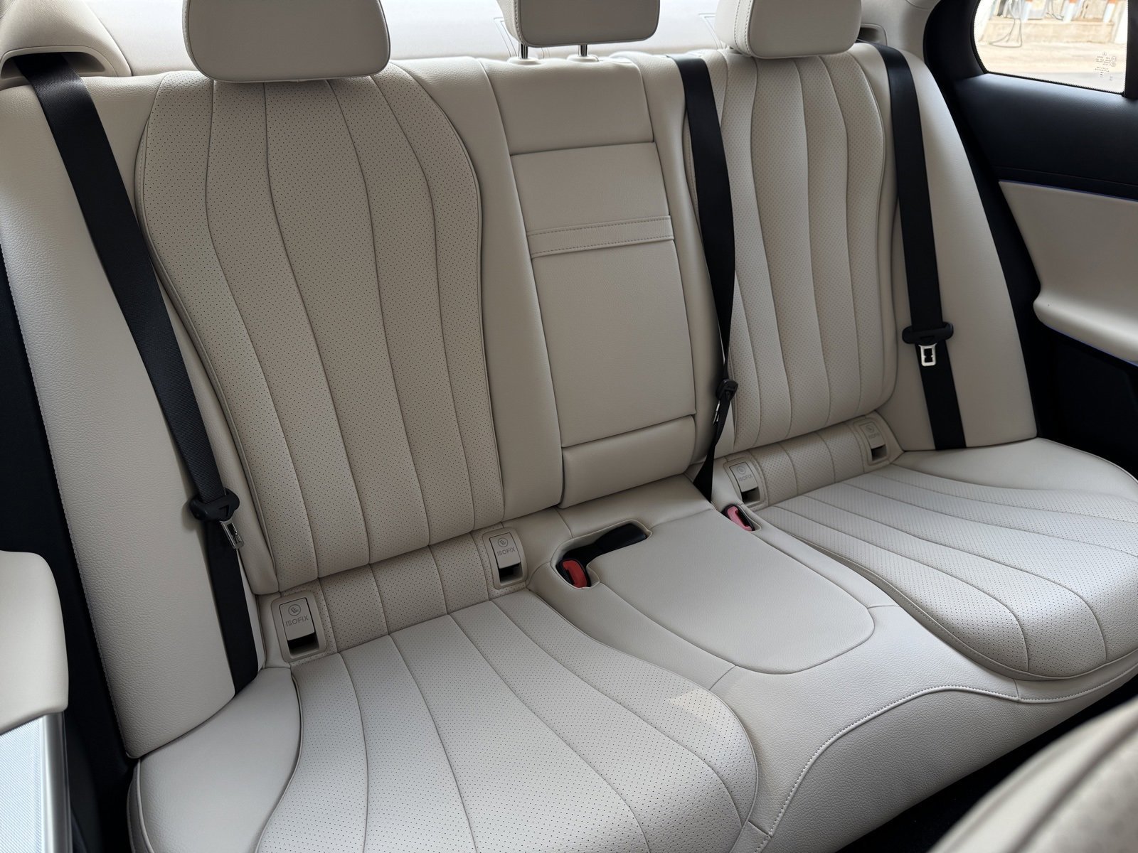 New 2026 Cirrus Silver Metallic Mercedes-Benz E 350 image 37