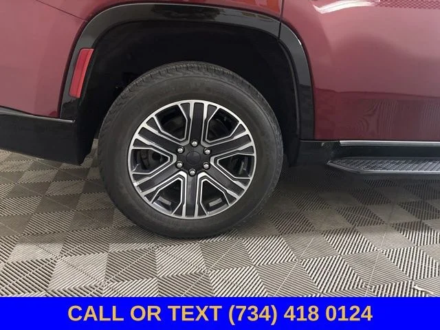 Used 2024 Velvet Jeep Series II image 59