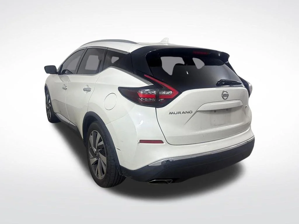 Used 2020 White Nissan SL image 7