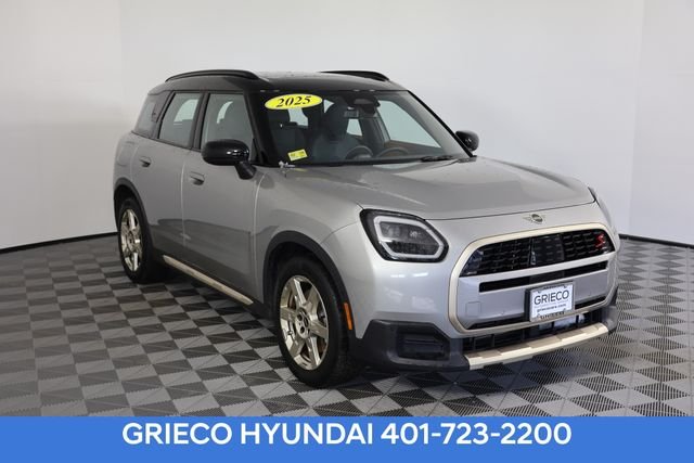 2025 MINI Countryman S ALL4's photo