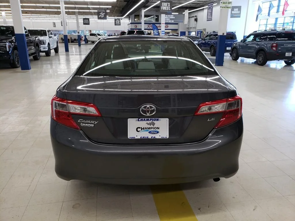 Used 2013 Magnetic Gray Metallic Toyota LE image 7