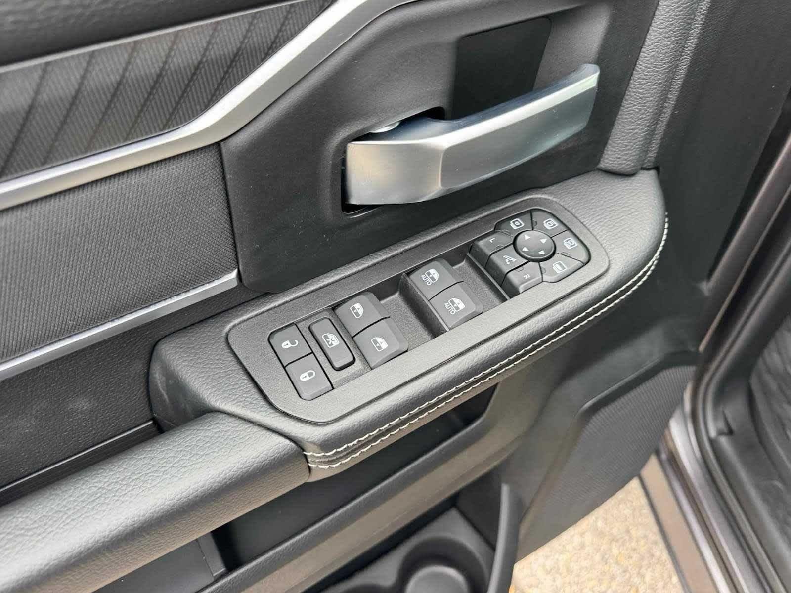 2026 RAM 2500 Big Horn - Photo 25