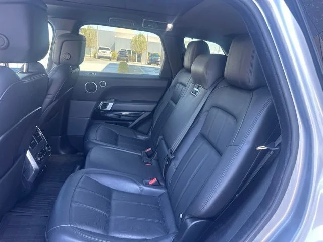 Used 2021 Silver Land Rover HSE Dynamic image 10