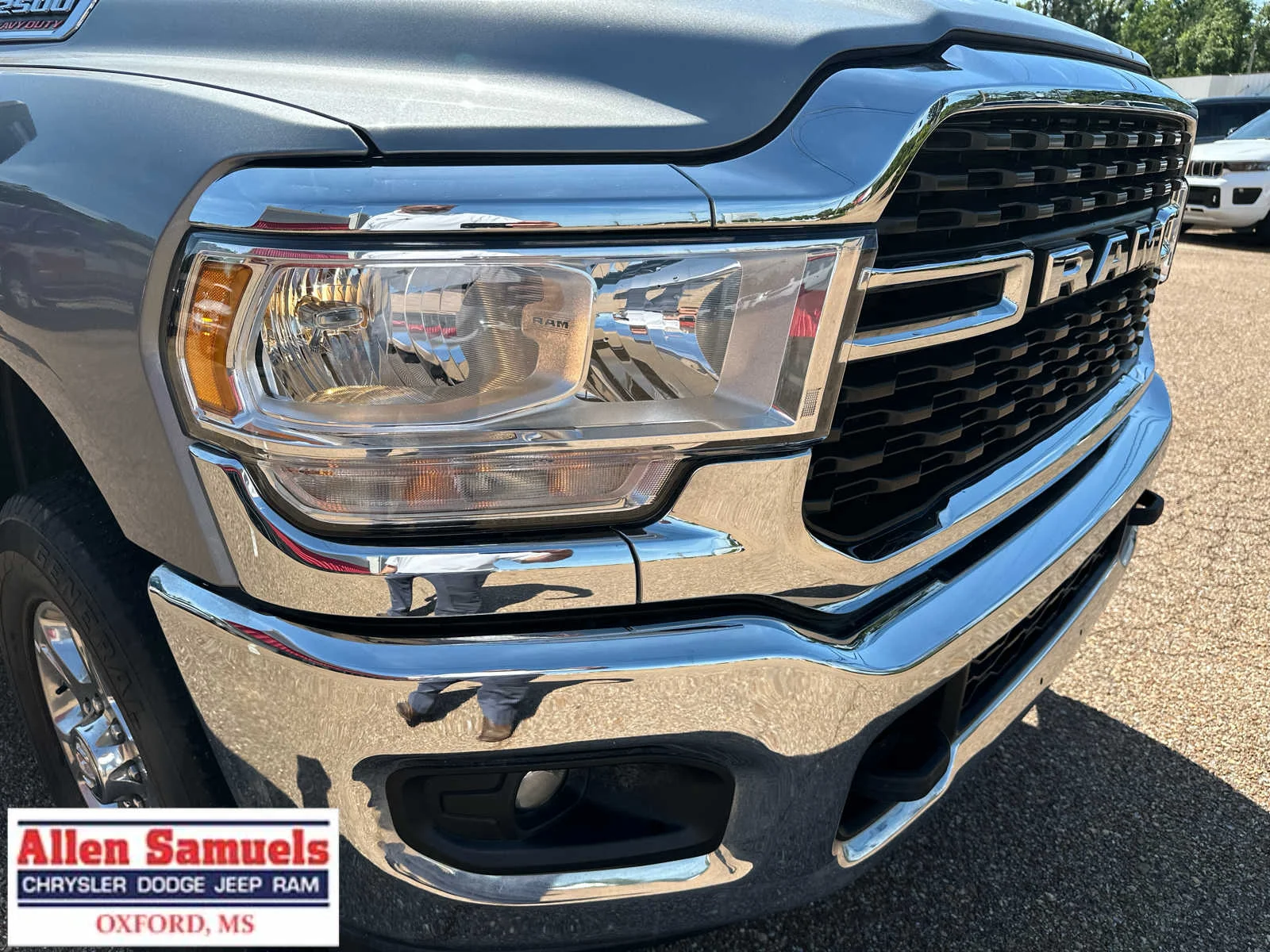 Certified Used 2024 Billet Silver Metallic Clearcoat Ram Big Horn image 50