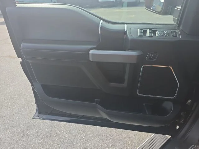 Used 2019 Black Ford Platinum image 27