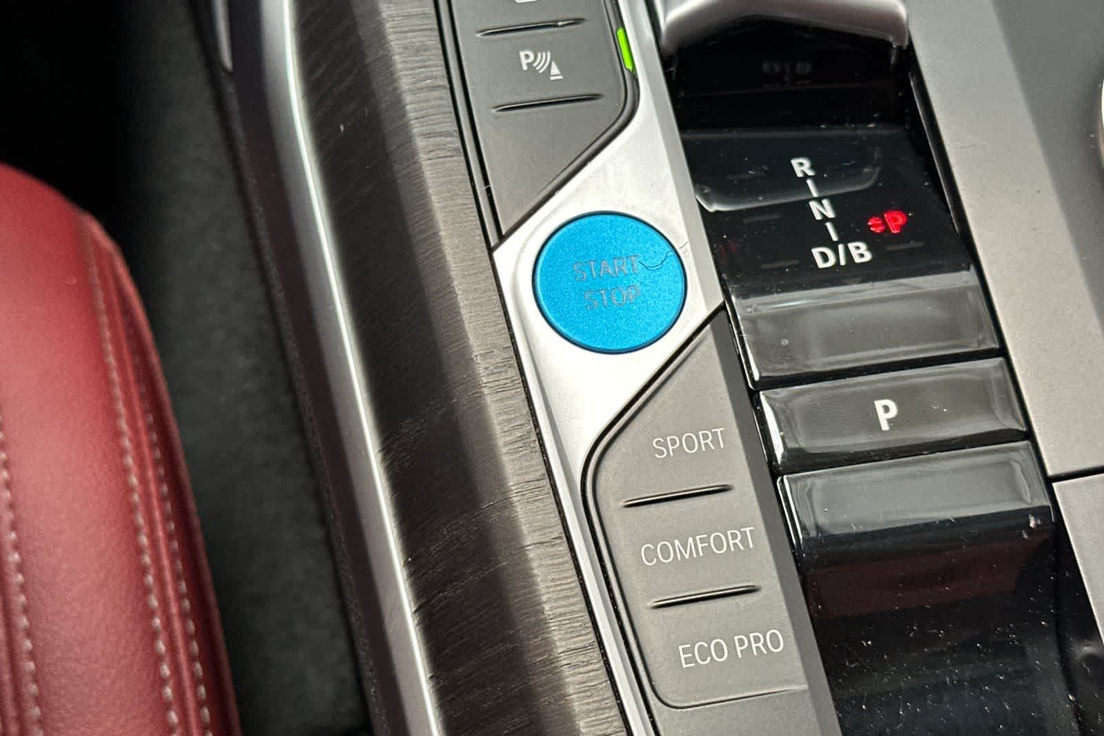 Used 2023 San Remo Green Metallic BMW eDrive35 image 22