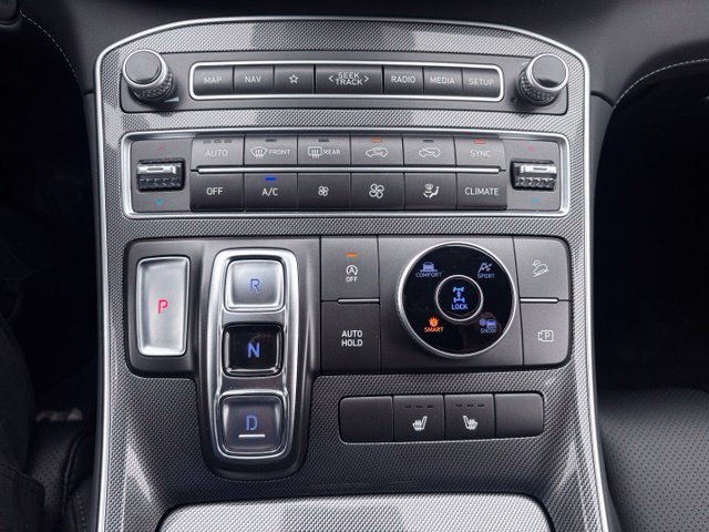 Used 2023 White Hyundai SEL image 32