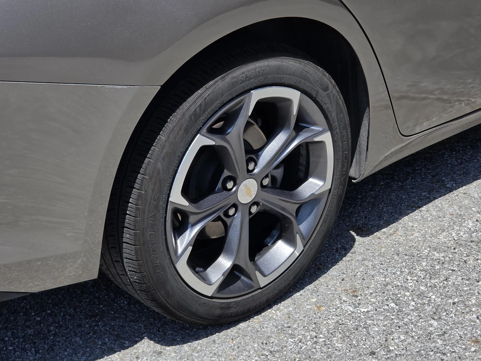 Used 2024 Mineral Gray Metallic Chevrolet LT image 7