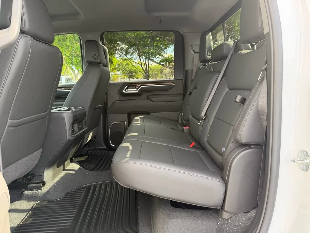 New 2026 Summit White Chevrolet LT image 10